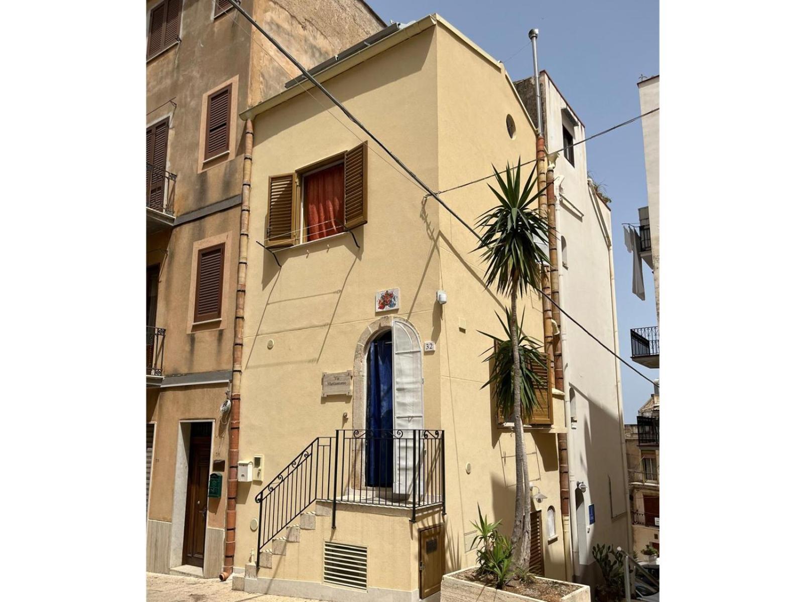 Case Marcantonio Castellammare del Golfo Esterno foto